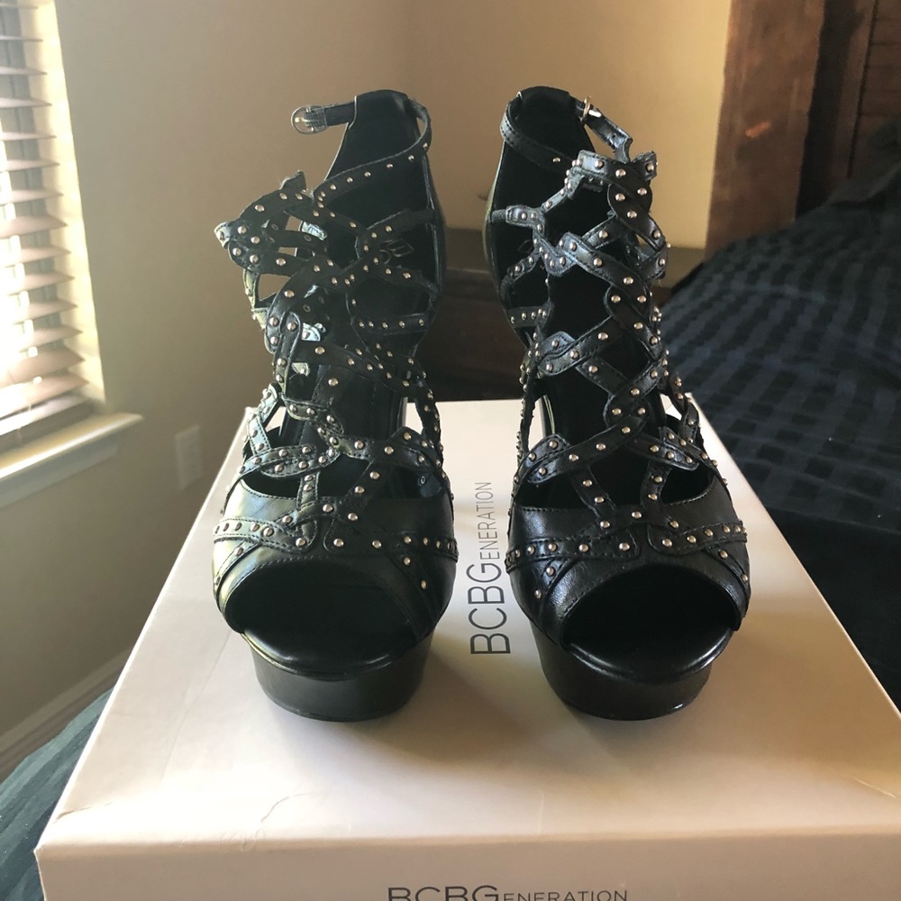 BCBGeneration - NEVER WORN